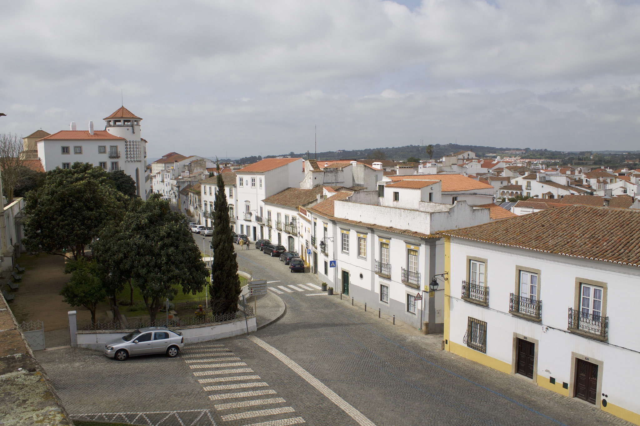 Évora
